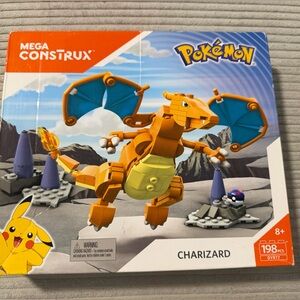 Pokémon Charizard Building Set